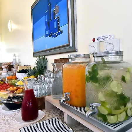El Prado Otel 3*